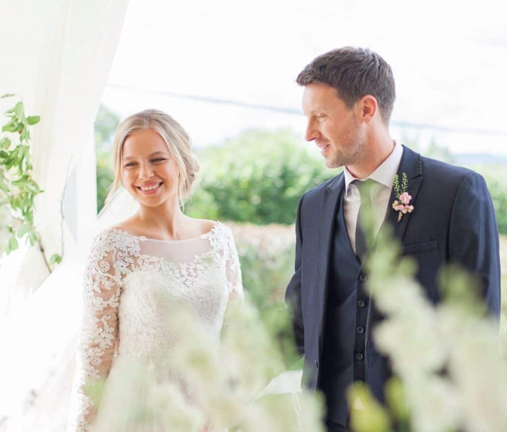 Bridal couple at Manor Hill House