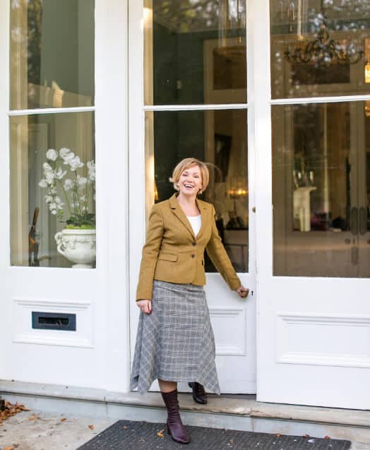 HOME-PAGE-KELLY-CHANDLER-WELCOME